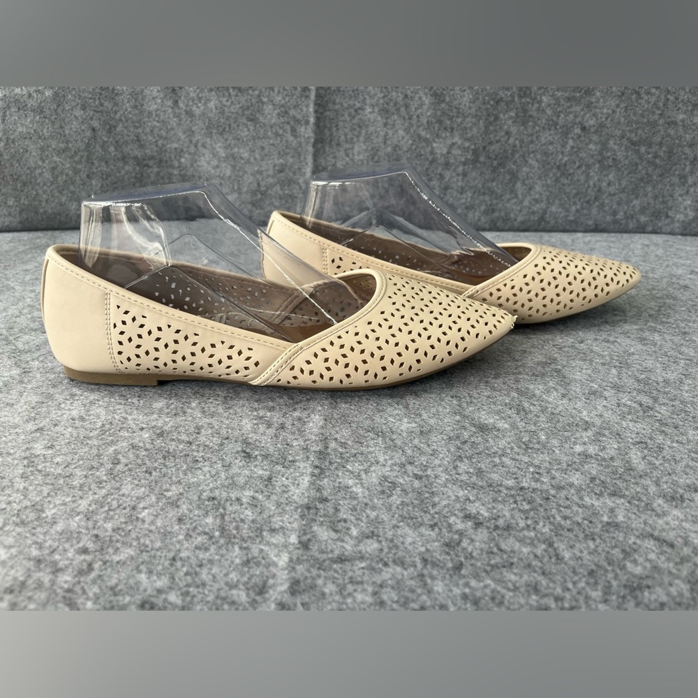 Arizona Jean Company Julian Women’s Pointed Toe Ballet Flats-Cream- Size 10